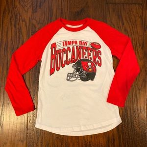 Tampa Bay Bucs Buccaneers youth T-shirt Medium 8